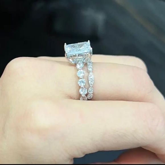 💍Stunning 18k White GP 2 Piece Radiant Cut Diamond Bridal Set - Picture 8 of 15